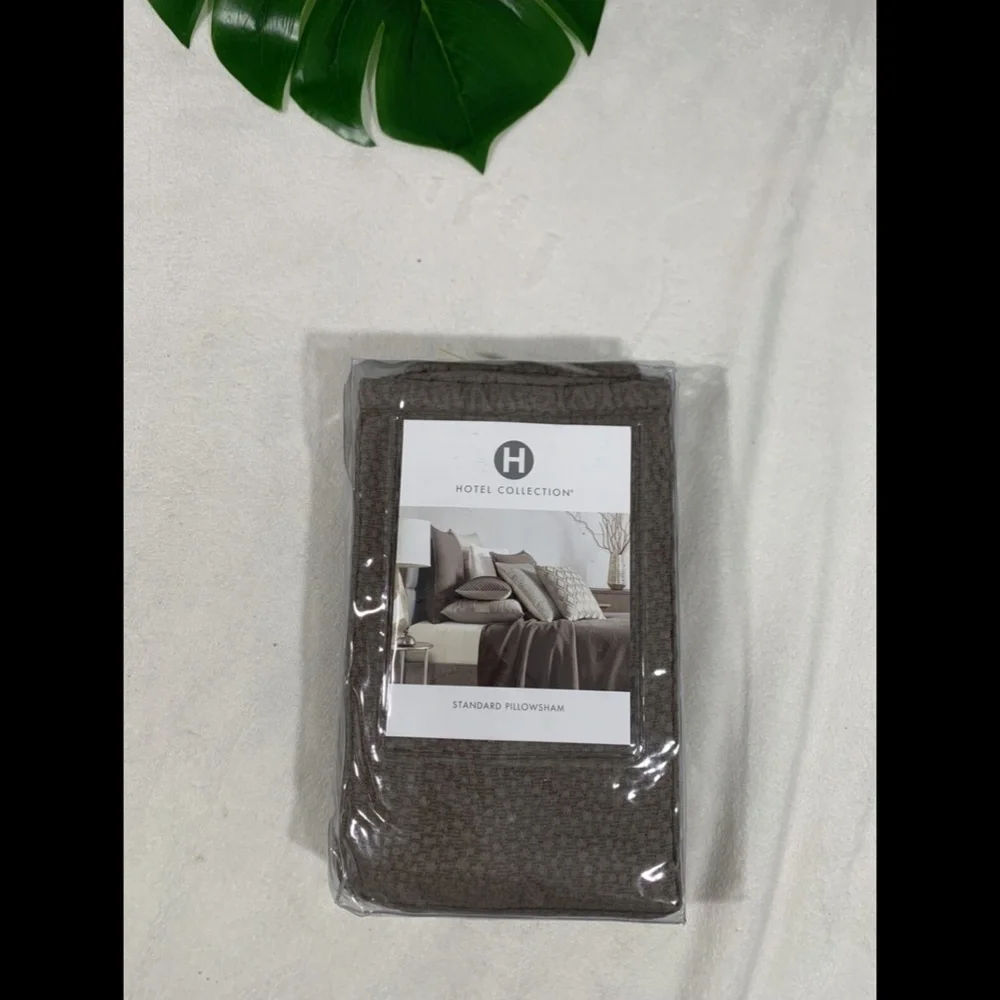 NIB Hotel Collection Como Quilted (1) Standard Sham Pillow Case